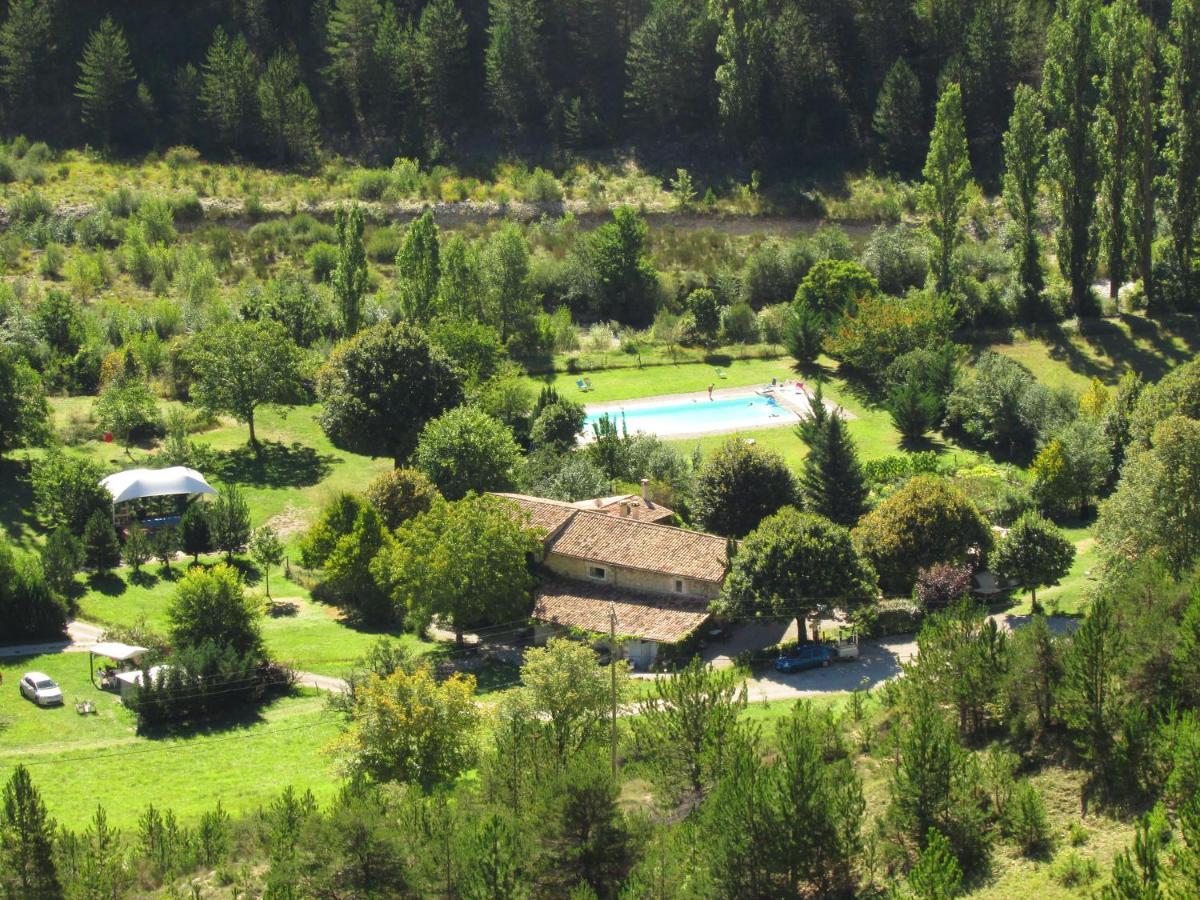 Le Moulin Bed & Breakfast Pradelle Exterior photo