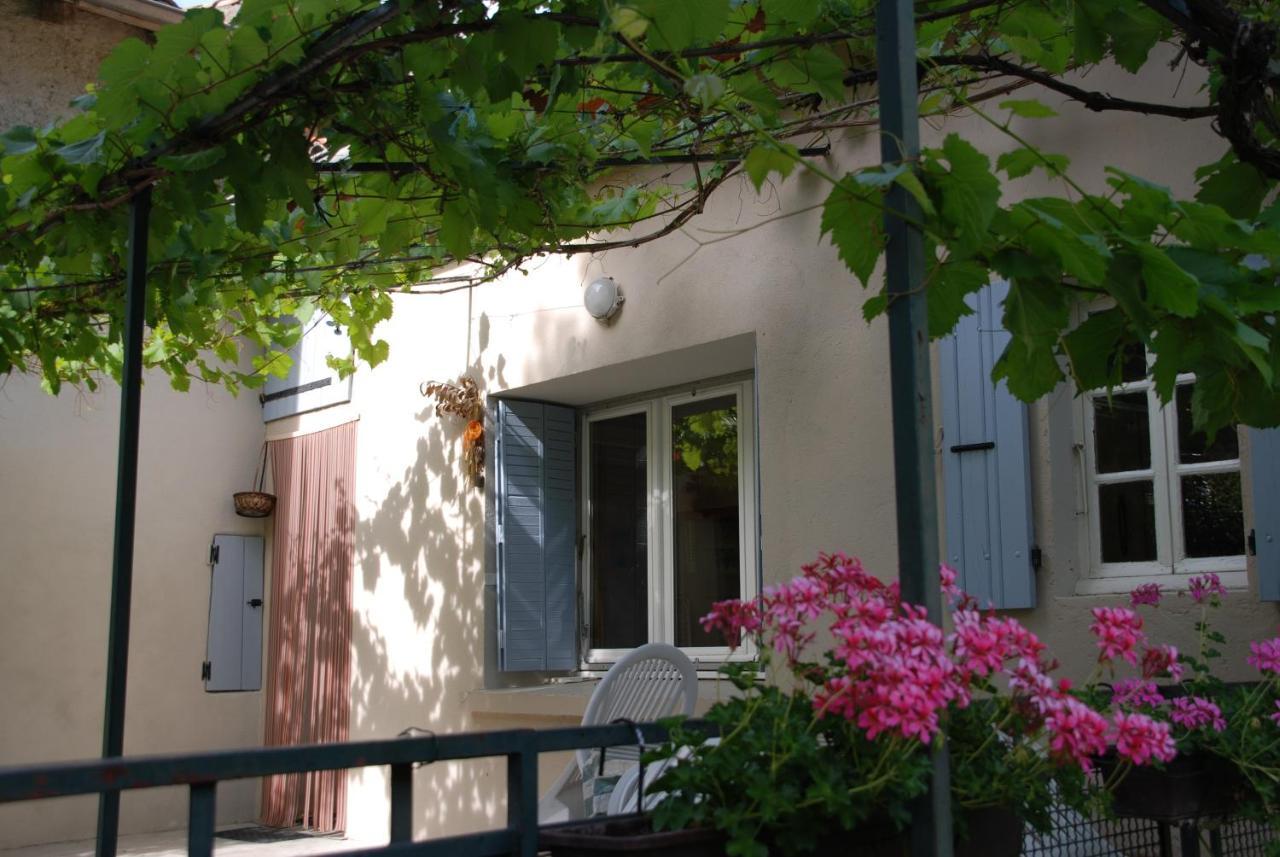Le Moulin Bed & Breakfast Pradelle Exterior photo