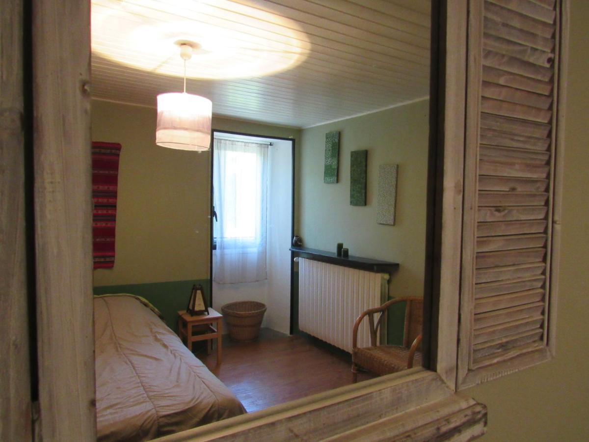 Le Moulin Bed & Breakfast Pradelle Exterior photo