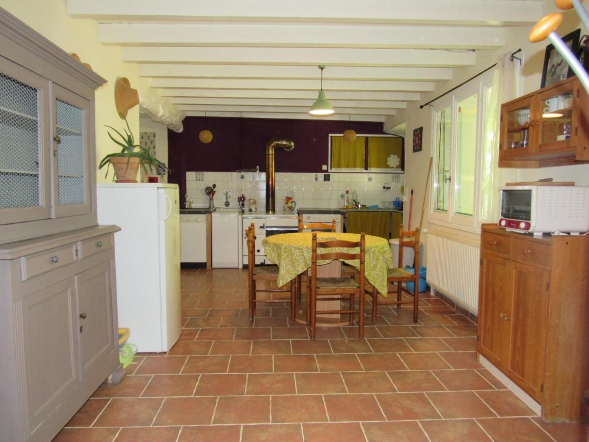 Le Moulin Bed & Breakfast Pradelle Exterior photo
